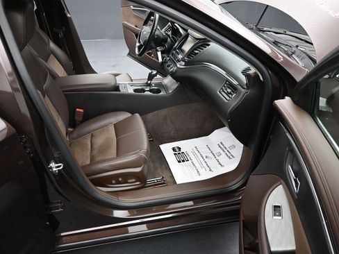 Used 2015 Chevrolet Impala LT w/ Convenience Package image 25