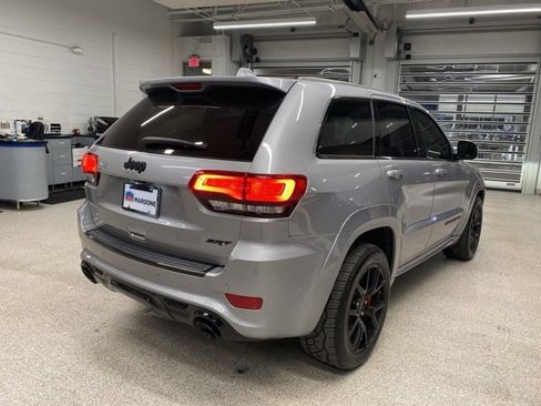 Used 2020 Jeep Grand Cherokee SRT image 5
