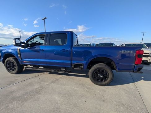 New 2026 Ford F250 Lariat w/ Black Appearance Package AWD/4WD image 12
