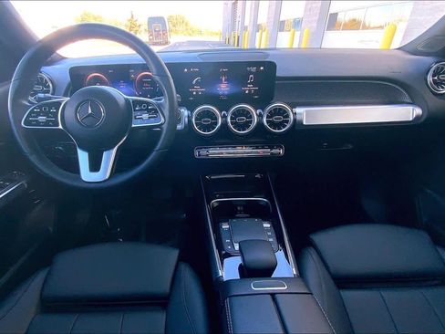 Used 2023 Mercedes-Benz GLB 250 image 14