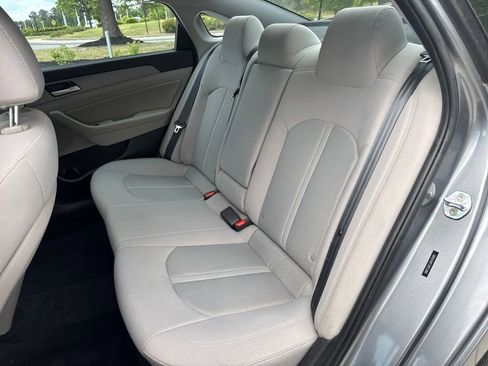 Used 2018 Hyundai Sonata SEL w/ Tech Package 02 FWD image 30