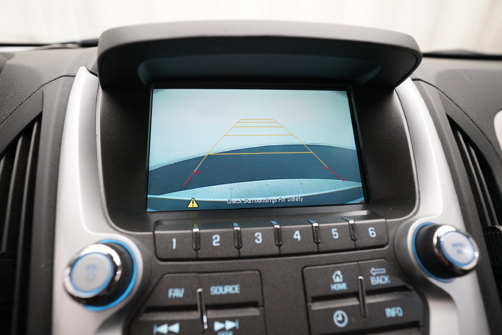 Used 2017 Chevrolet Equinox LT AWD/4WD image 19