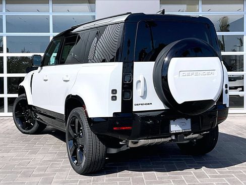 New 2026 Land Rover Defender 110 X-Dynamic SE AWD/4WD image 3