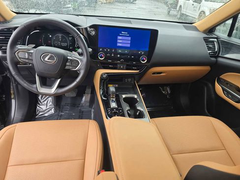 Used 2025 Lexus NX 350h AWD w/ Premium Package image 21