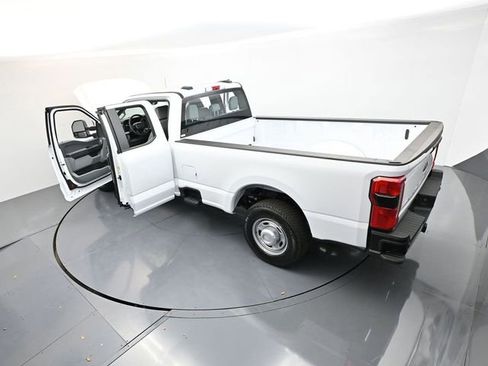 New 2026 Ford F350 XL w/ 360-Degree Camera Package RWD image 38