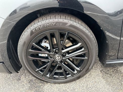 Certified 2026 Toyota Camry SE w/ Convenience Package image 18