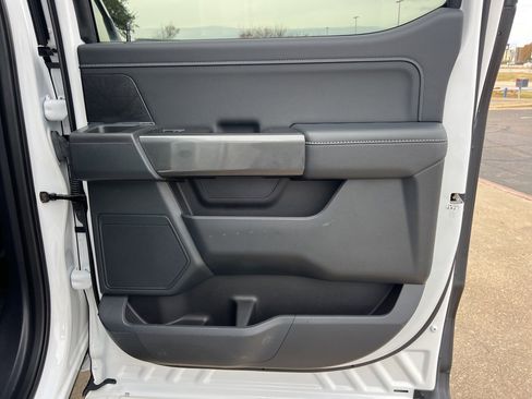 Used 2022 Ford F150 XLT w/ Equipment Group 302A High image 13