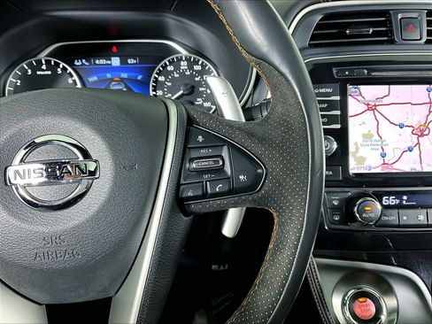 Used 2019 Nissan Maxima SR w/ Premium Package FWD image 12