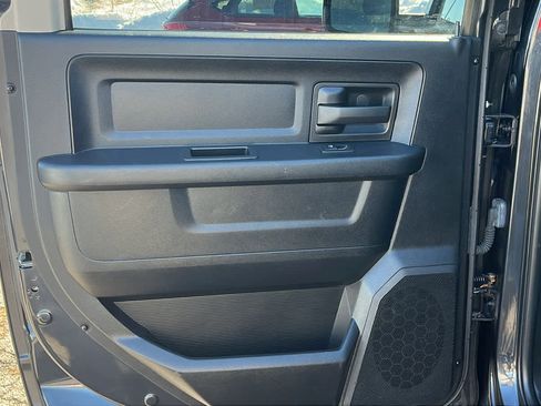 Used 2014 RAM 1500 Express image 23