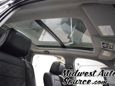 Used 2024 Toyota Tundra Limited image 35