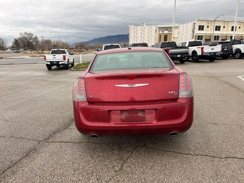 Used 2014 Chrysler 300 S w/ Luxury Group image 9