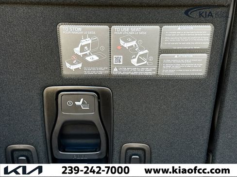 New 2026 Kia Carnival FWD image 12