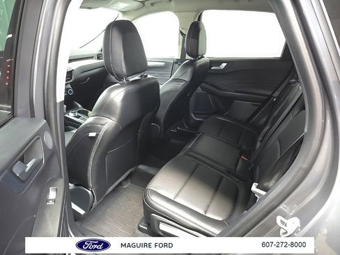 Used 2022 Ford Escape SEL w/ Technology Package image 30