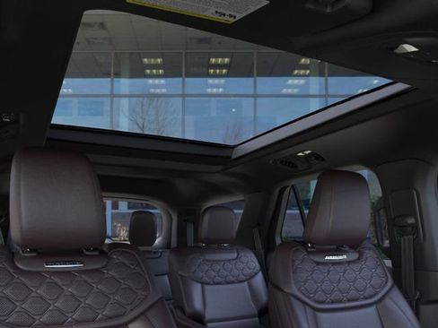 New 2026 Ford Explorer Platinum w/ LUX Leather Package AWD/4WD image 22
