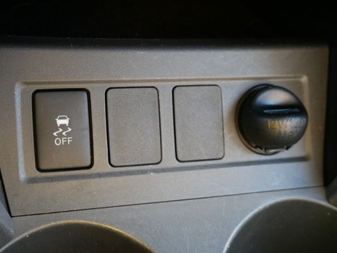 Used 2010 Toyota RAV4 4WD image 30