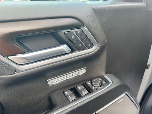 Used 2025 GMC Sierra 1500 Denali w/ Denali Reserve Package image 18