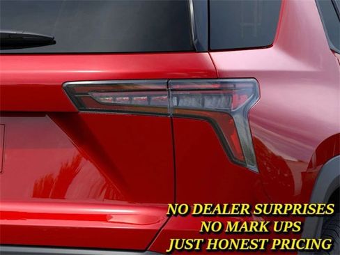 New 2026 Chevrolet Equinox LT w/ Safety and Technology Package image 11