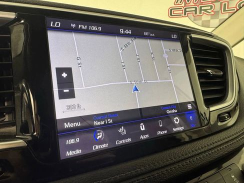 Used 2019 Chrysler Pacifica Limited FWD image 18