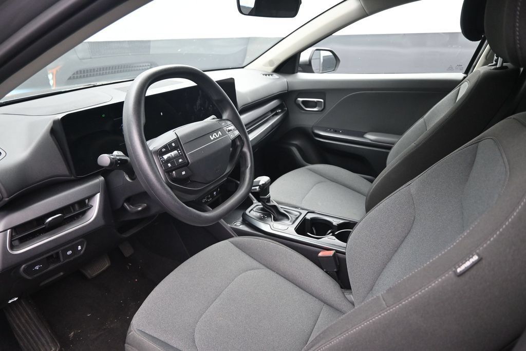 Used 2025 Kia K4 FWD image 19