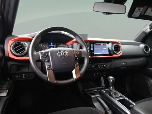 Used 2019 Toyota Tacoma TRD Off-Road image 36