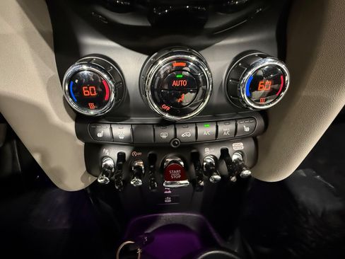 Used 2024 MINI Cooper S FWD image 47