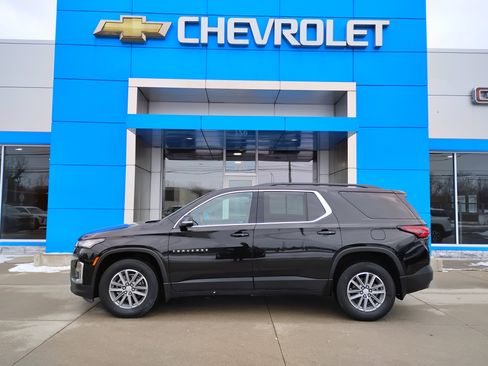 Used 2023 Chevrolet Traverse LT image 32