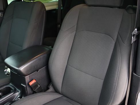 Used 2020 Jeep Wrangler Sport image 10