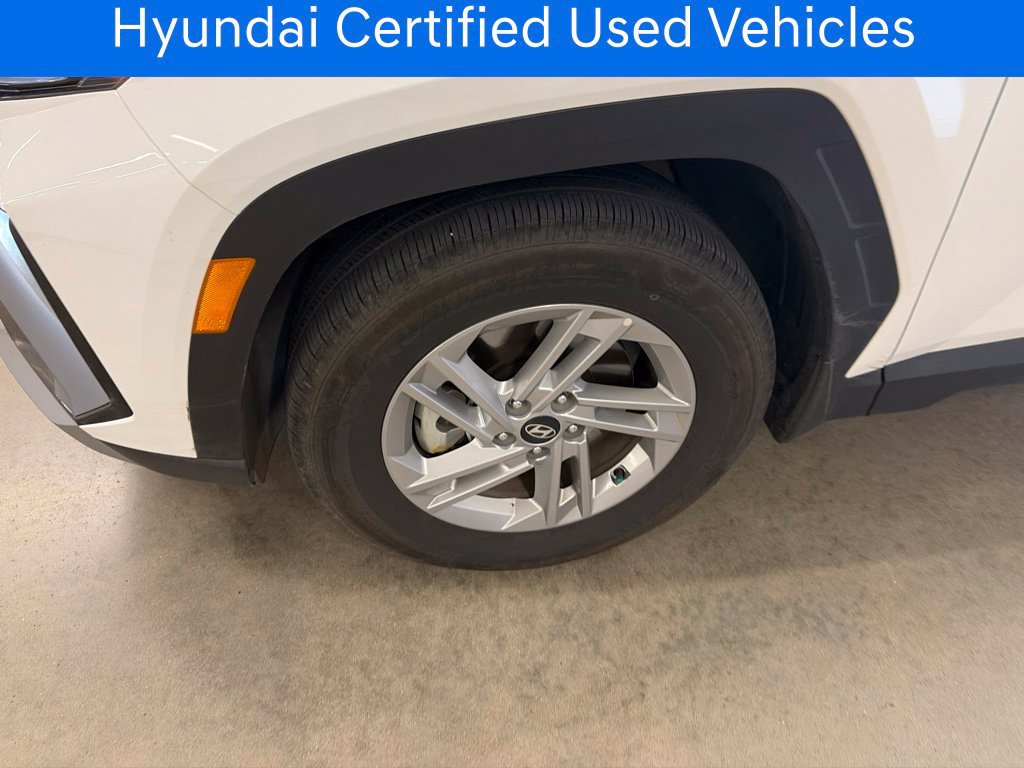 Used 2026 Hyundai Tucson SE FWD image 2