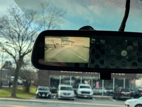 Used 2018 Chevrolet Express 2500 w/ Driver Convenience Package image 32