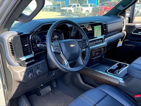 New 2025 Chevrolet Silverado 3500 High Country w/ High Country Premium Package image 6