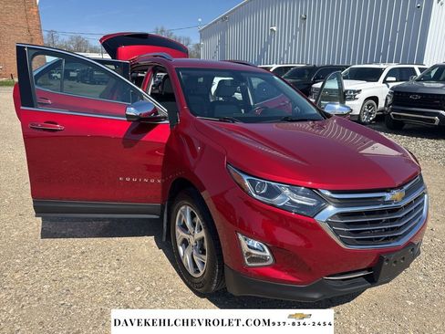 Used 2018 Chevrolet Equinox Premier image 37