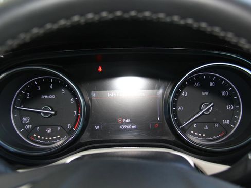 Used 2021 Buick Encore GX Select w/ Sport Touring Package image 13