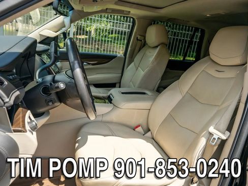 Used 2020 Cadillac Escalade Luxury RWD image 11