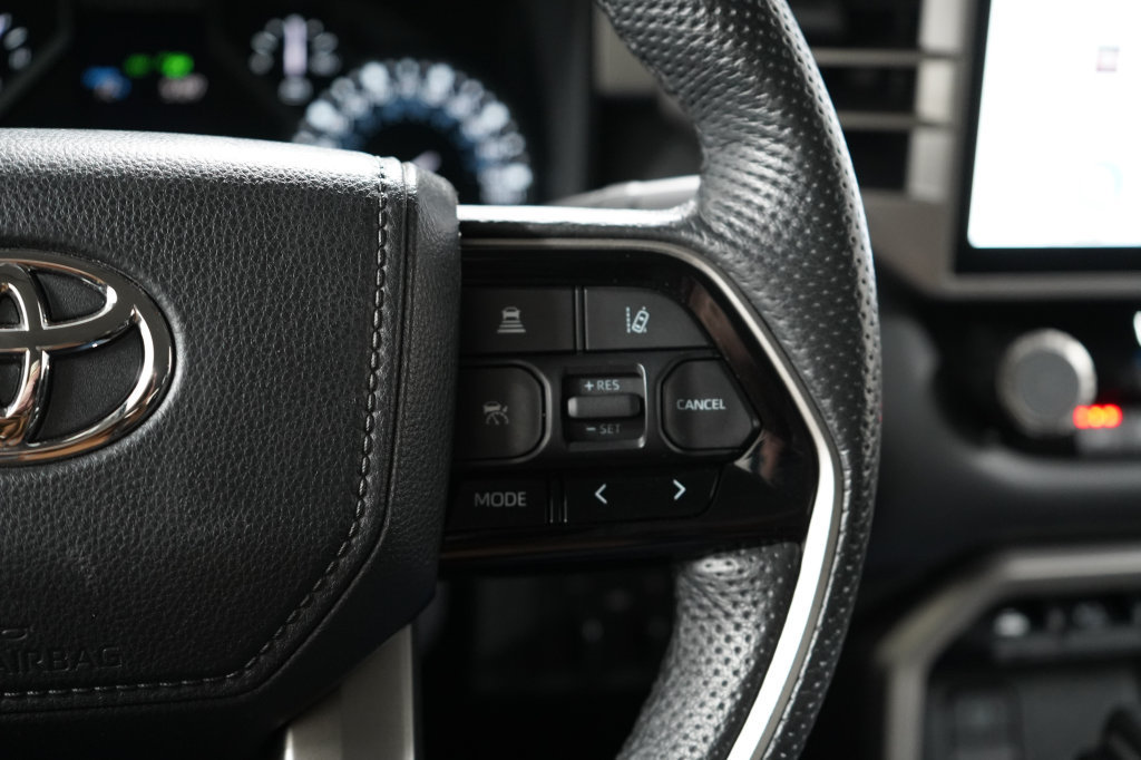 Used 2023 Toyota Tundra Limited AWD/4WD image 17