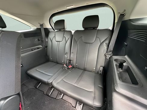 Used 2024 Kia Sorento S FWD image 24