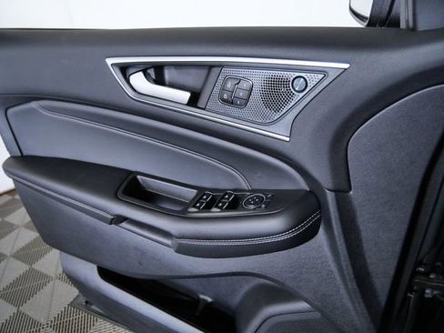 Certified 2024 Ford Edge Titanium w/ Equipment Group 301A AWD/4WD image 27