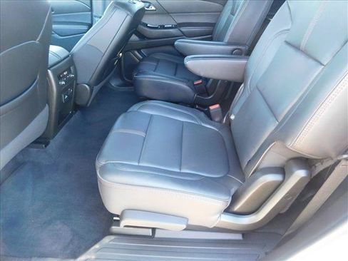 Used 2023 Chevrolet Traverse RS AWD/4WD image 26