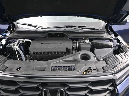 Used 2023 Honda Pilot Sport image 22
