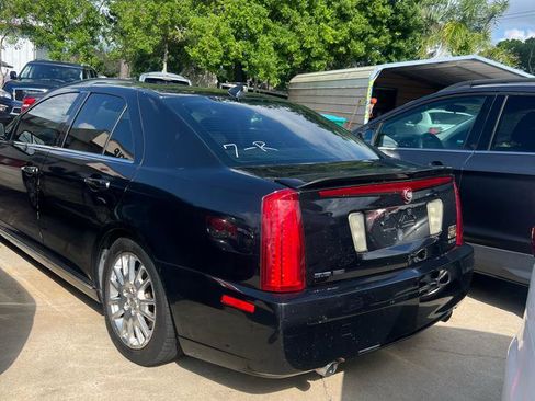 Used 2009 Cadillac STS w/ Preferred Equipment Group RWD image 4