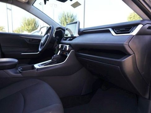 Used 2024 Toyota RAV4 LE image 35