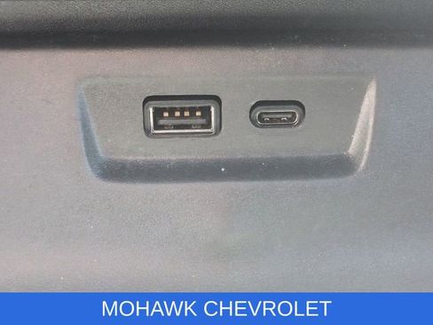 Used 2025 GMC Terrain Elevation AWD/4WD image 35