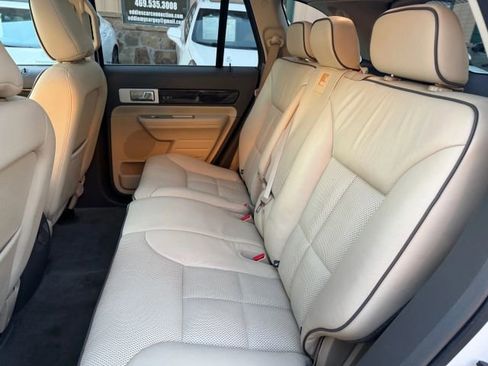 Used 2010 Lincoln MKX 2WD image 30