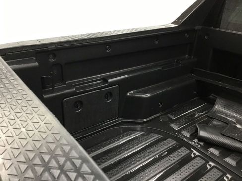 Used 2025 Hyundai Santa Cruz SEL image 13