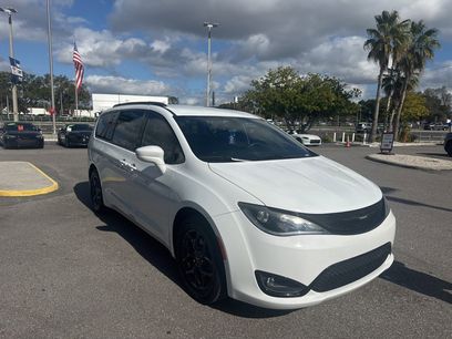 Used 2019 Chrysler Pacifica Touring-L w/ S Appearance Package