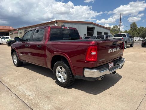 Used 2025 RAM 1500 Big Horn AWD/4WD image 6