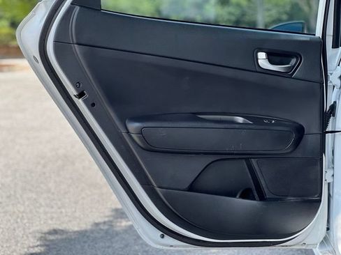 Used 2020 Kia Optima SE FWD image 13