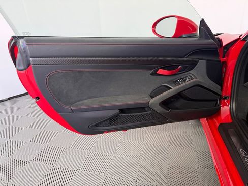 Certified 2025 Porsche 718 Cayman GT4 RS image 17