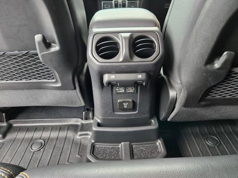 Used 2024 Jeep Wrangler Unlimited Sahara w/ Safety Group AWD/4WD image 38