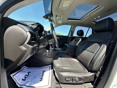 Used 2018 Chevrolet Traverse Premier w/ Redline Edition FWD image 13