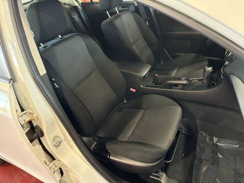 Used 2013 MAZDA MAZDA3 i Sport image 17
